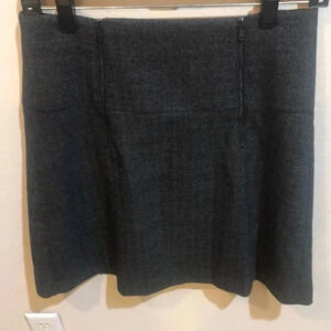 Ann Taylor Black and Gray 100% Wool Double Front Zip Mini Skirt - Size 4